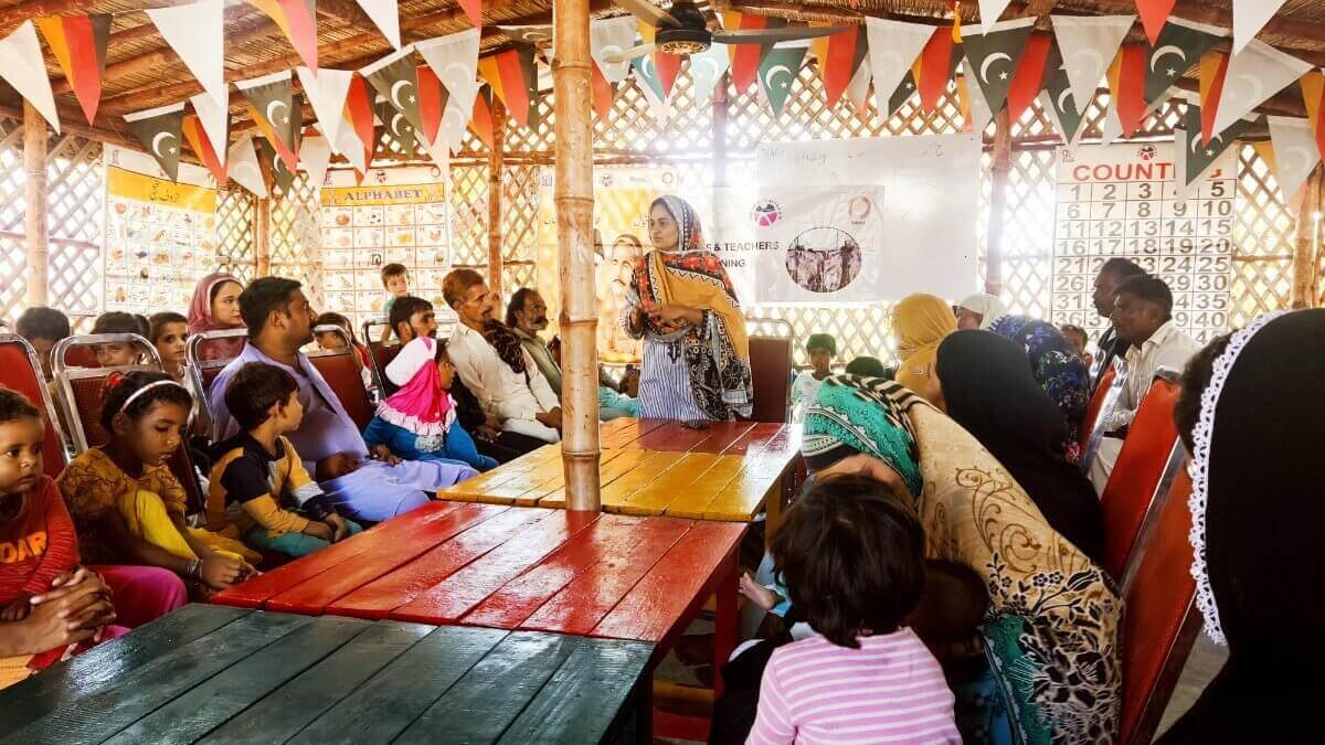 CSRPakistanParensandTeachersTraining2